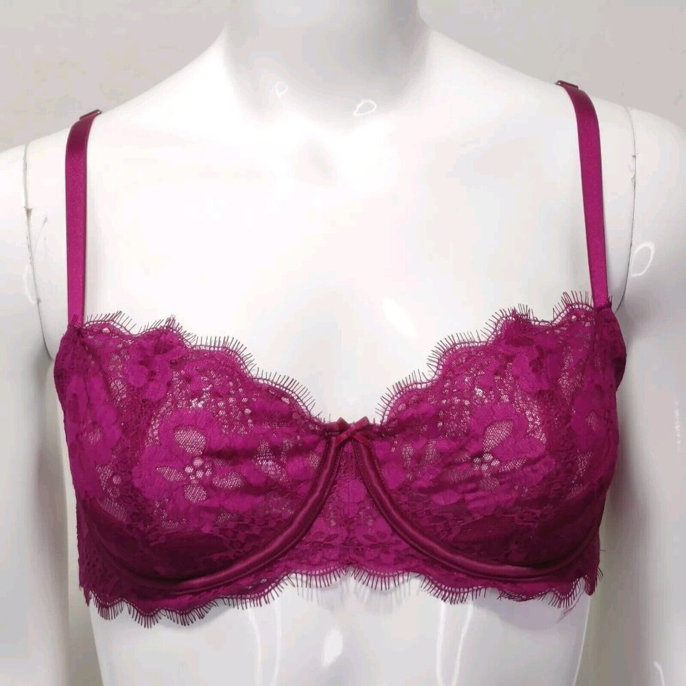 Victoria's Secret Dream Angels Underwire Push Up Bra 34D Fuschia Color